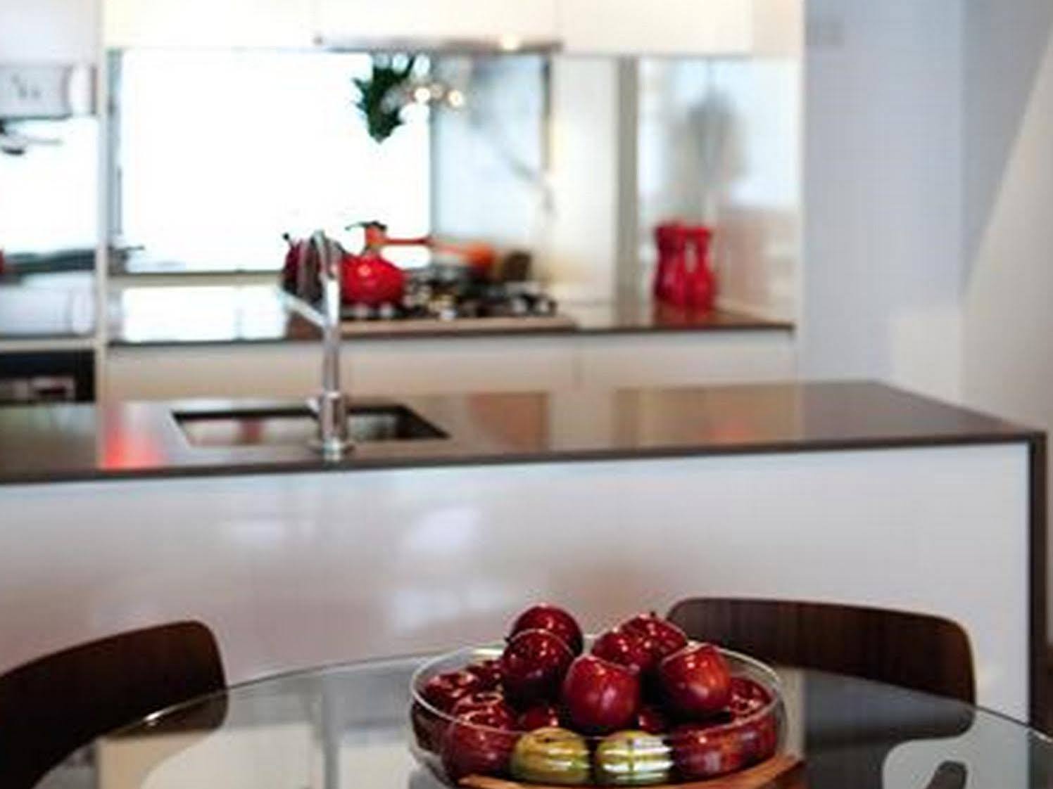 Rnr Serviced Apartments North Ville de Melbourne Extérieur photo